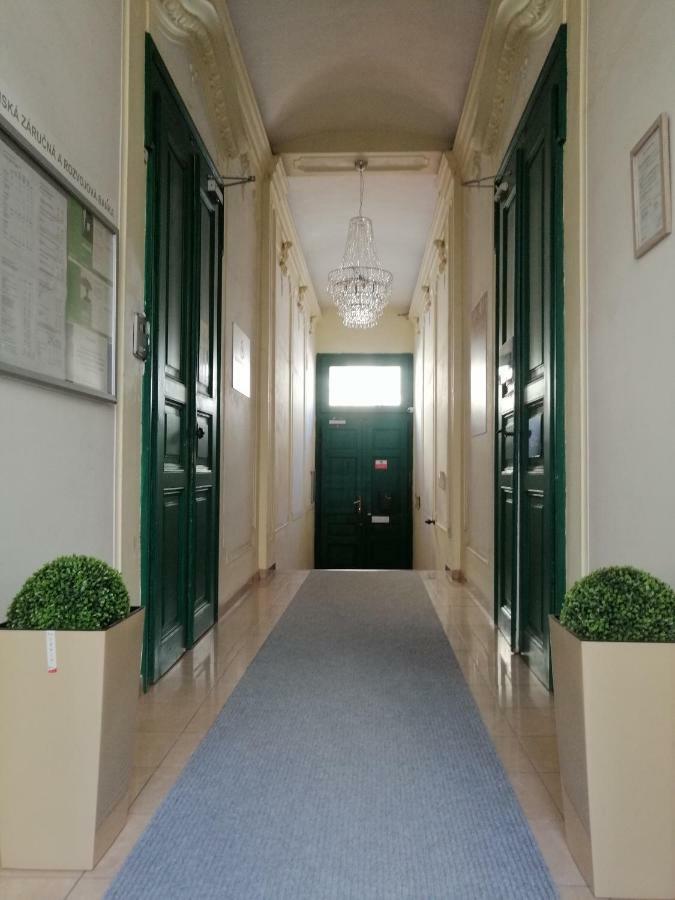 Entrez Apartment 3 - Historical Centre Кошице Екстериор снимка