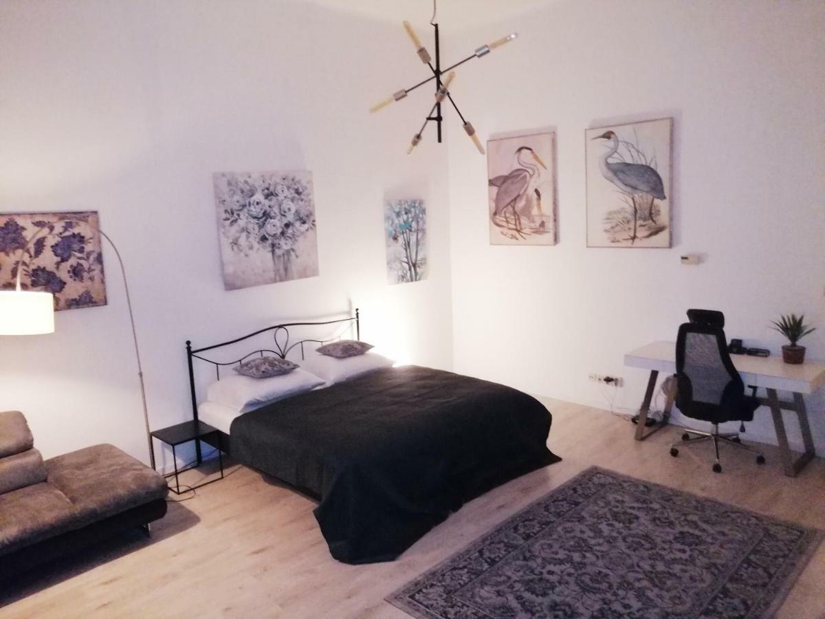 Entrez Apartment 3 - Historical Centre Кошице Екстериор снимка