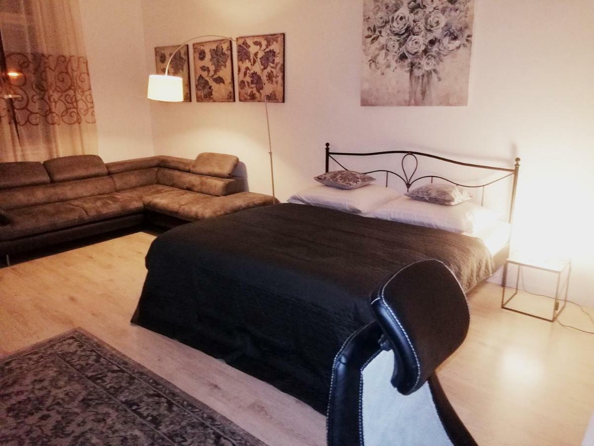 Entrez Apartment 3 - Historical Centre Кошице Екстериор снимка