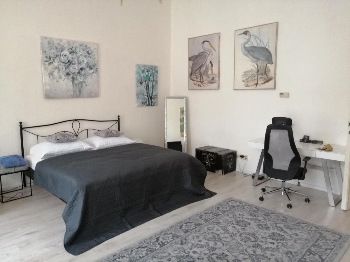 Entrez Apartment 3 - Historical Centre Кошице Екстериор снимка